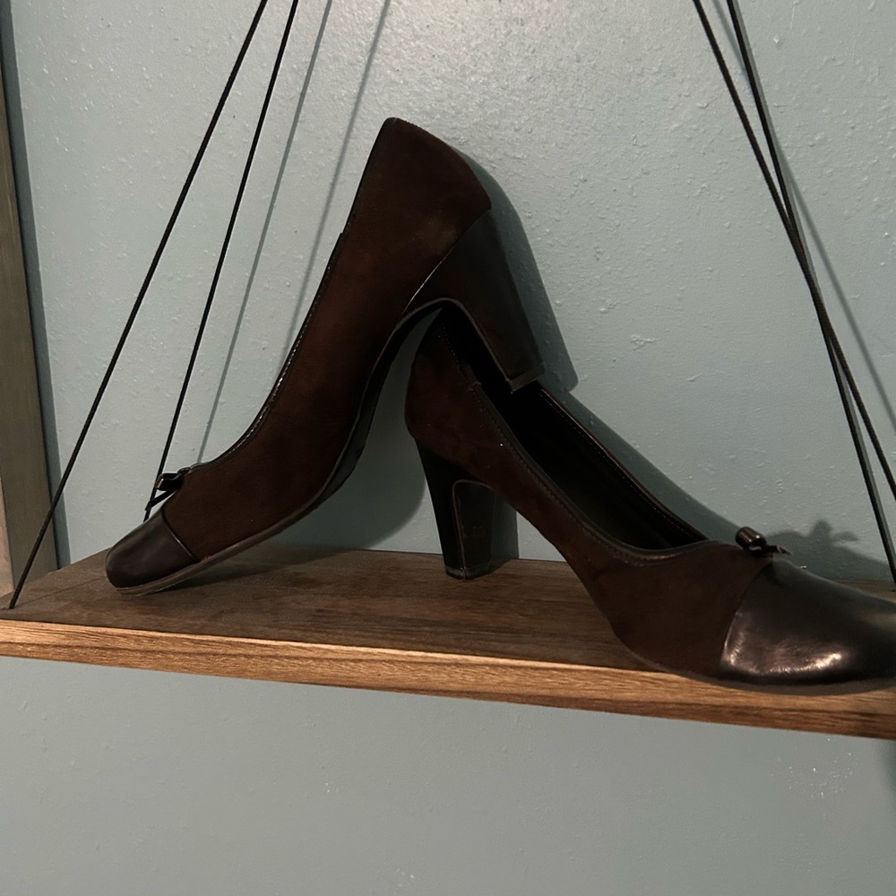 Brown Heels with leather toe and suede sides